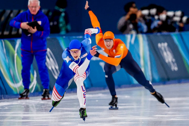 Jordan Stolz outraced Jenning de Boo again in the 500.